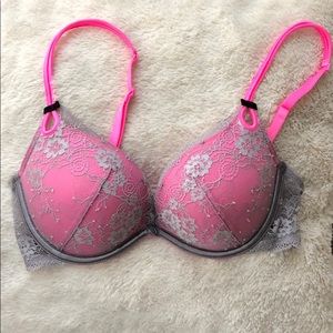 New Victoria’s Secret Sexy Little Things Bra